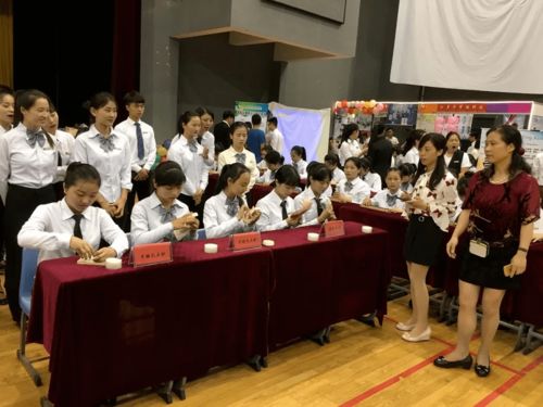 選擇高薪金融專業(yè) 開啟職業(yè)發(fā)展的